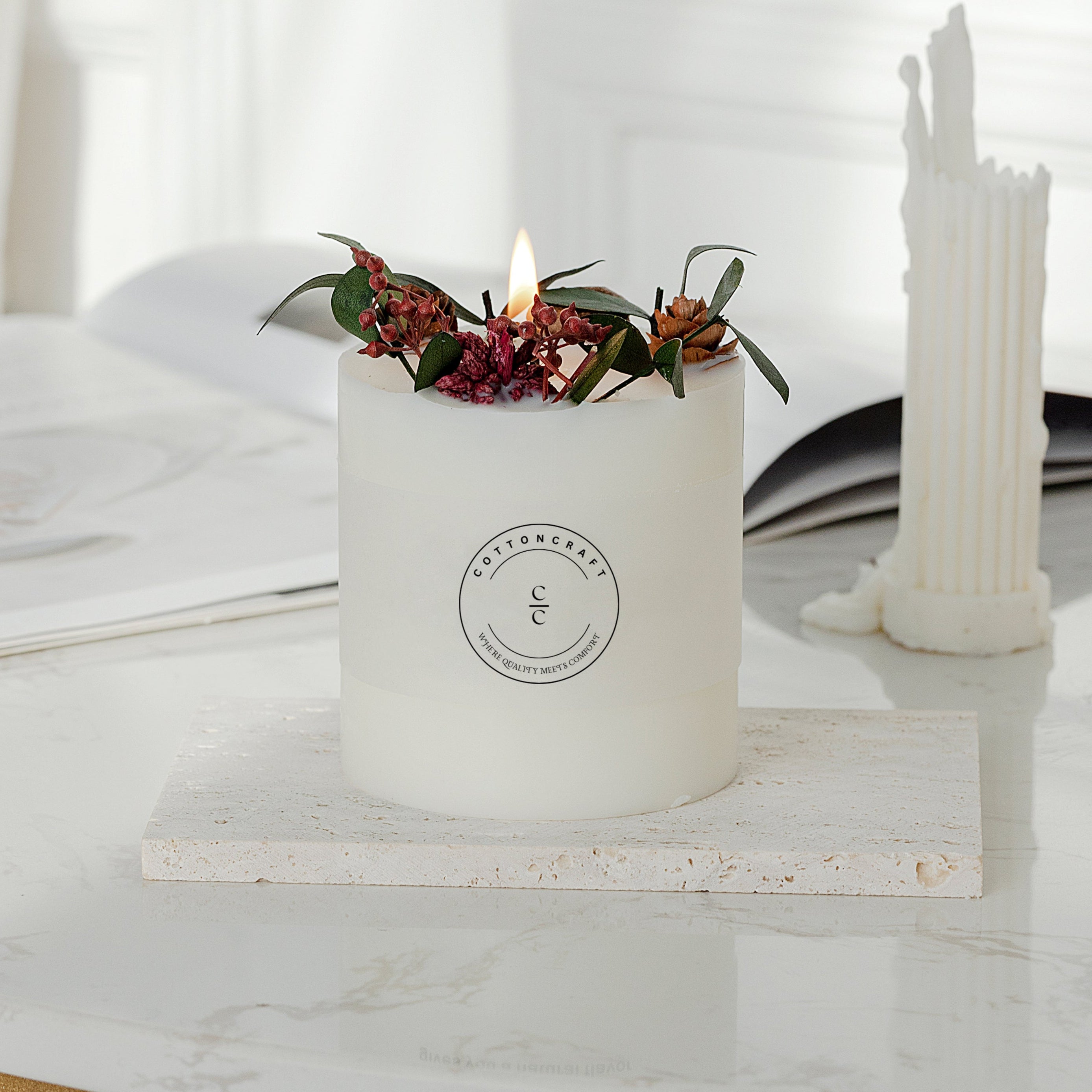 Luxury Soy Wax Aromatherapy Candle – Natural Floral & Fruity Scents