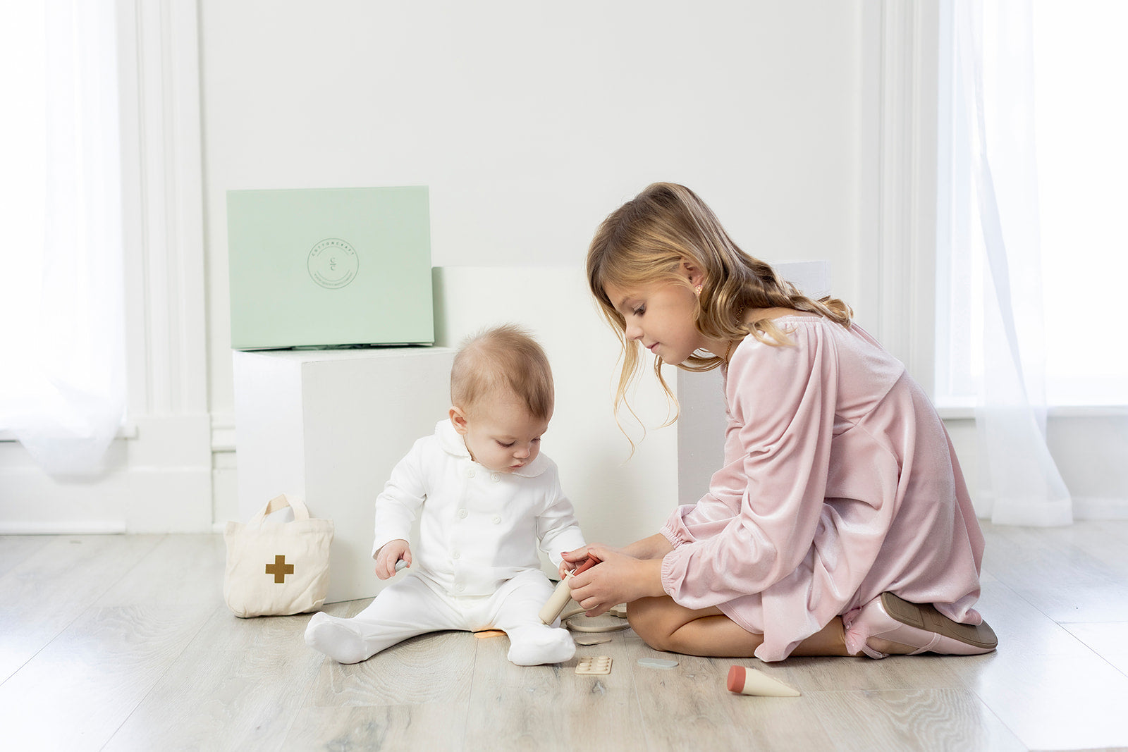 Montessori Pretend Play Silicone Doctor Playset with Canvas Tote