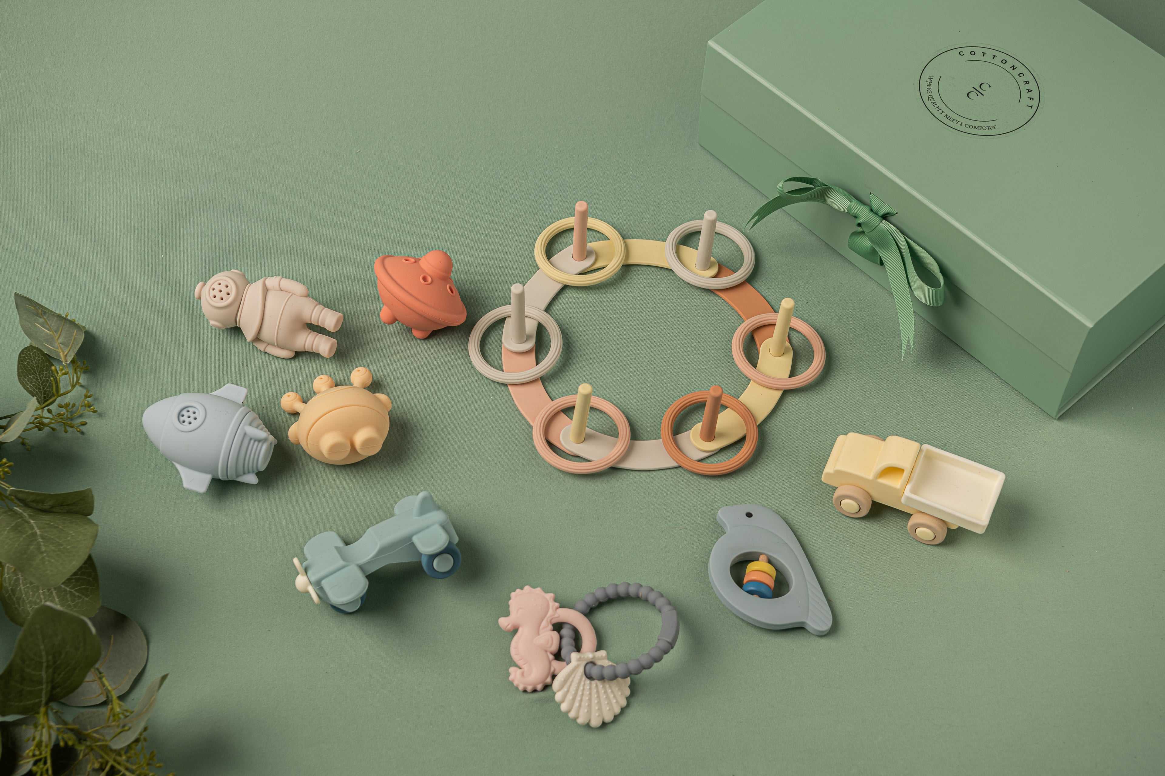 Luxe Play & Discover Baby Toys Gift Set